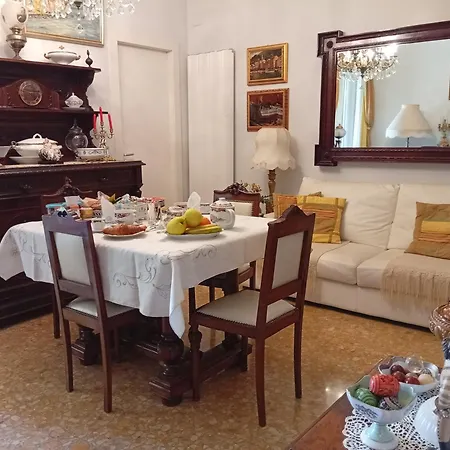 B&B Assereto 라팔로